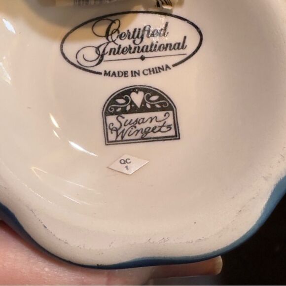 Rooster Hen Certified International Susan Wingets Ceramic Mug - Picture 6 of 7